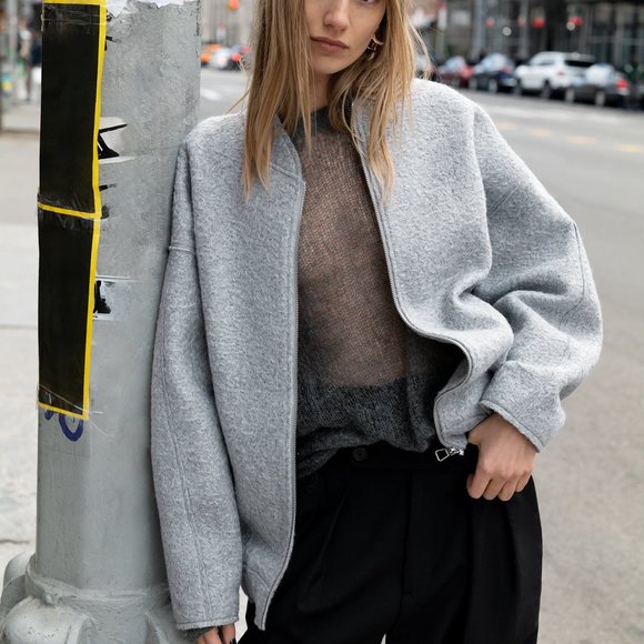 NWT ZARA OVERSIZED BOUCLE BOMBER LIGHT GRAY - Picture 6 of 8